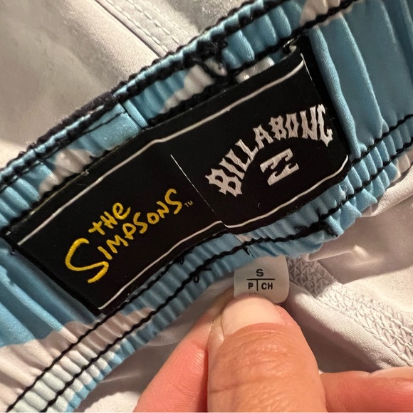 BILLABONG X SIMPSONS FAMILY BOARDSHORTS Sz S Swim trunks 6” inseam bathing suit - Picture 10 of 16